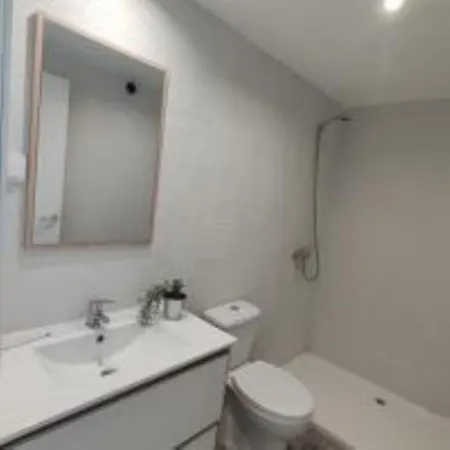 בית אירוח Divine *